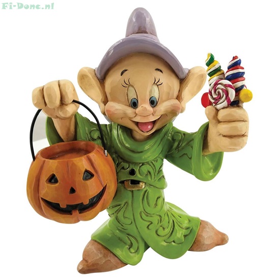 Snow White- Dopey Trick-or-Treating - Click Image to Close