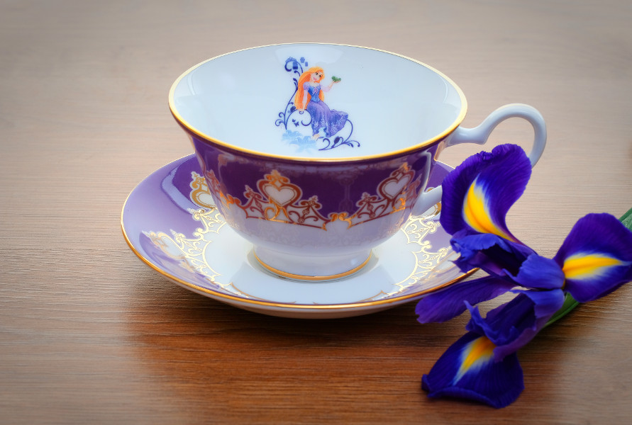 Tangled- Cup & Saucer - Click Image to Close