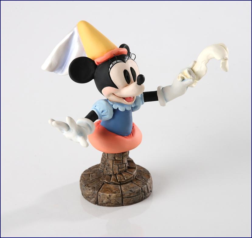 Brave Little Tailor- Minnie Mouse