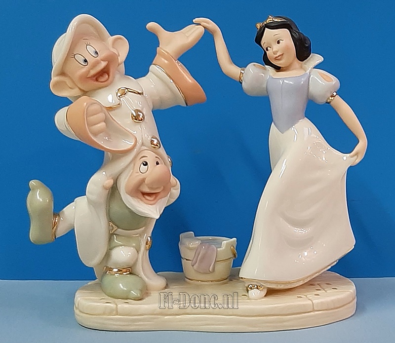 Dancing with Snow White - Click Image to Close