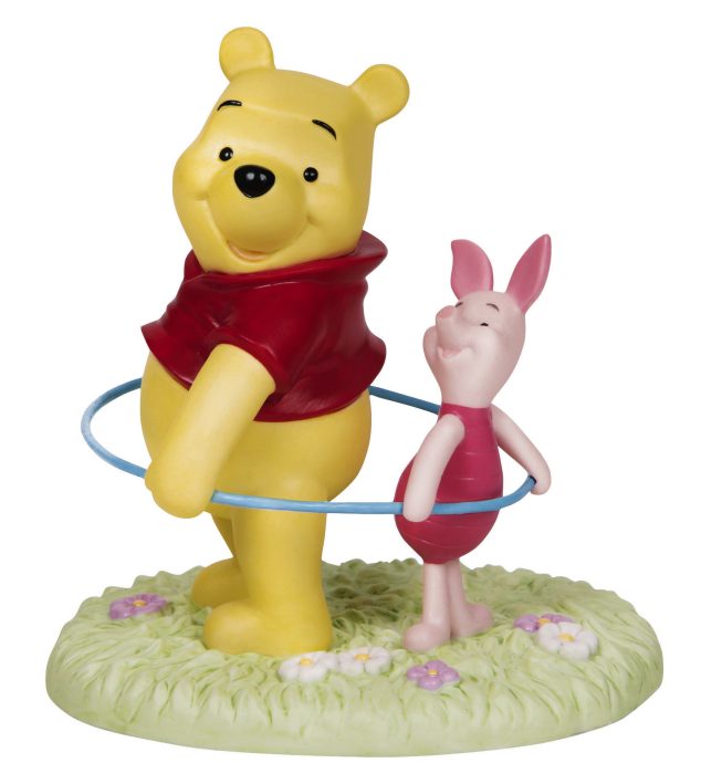 PM- Pooh and Piglet Hoola Hooping - Click Image to Close