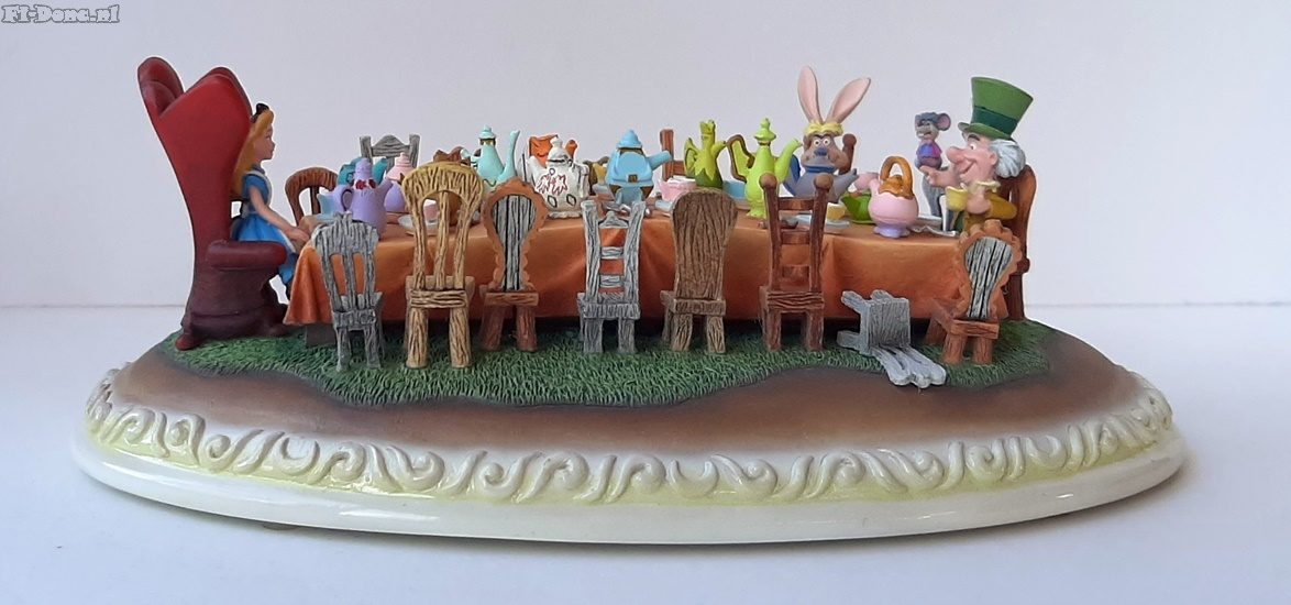 Alice in Wonderland- Mad Tea Party
