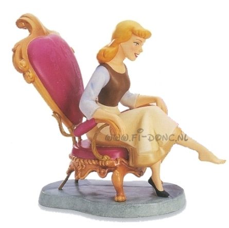 WDCC Cinderella- Cinderella Fit for a Princess - Click Image to Close