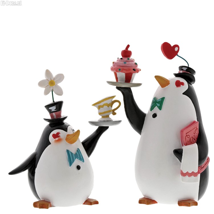 6001672 Mary Poppins- Penguin Waiters